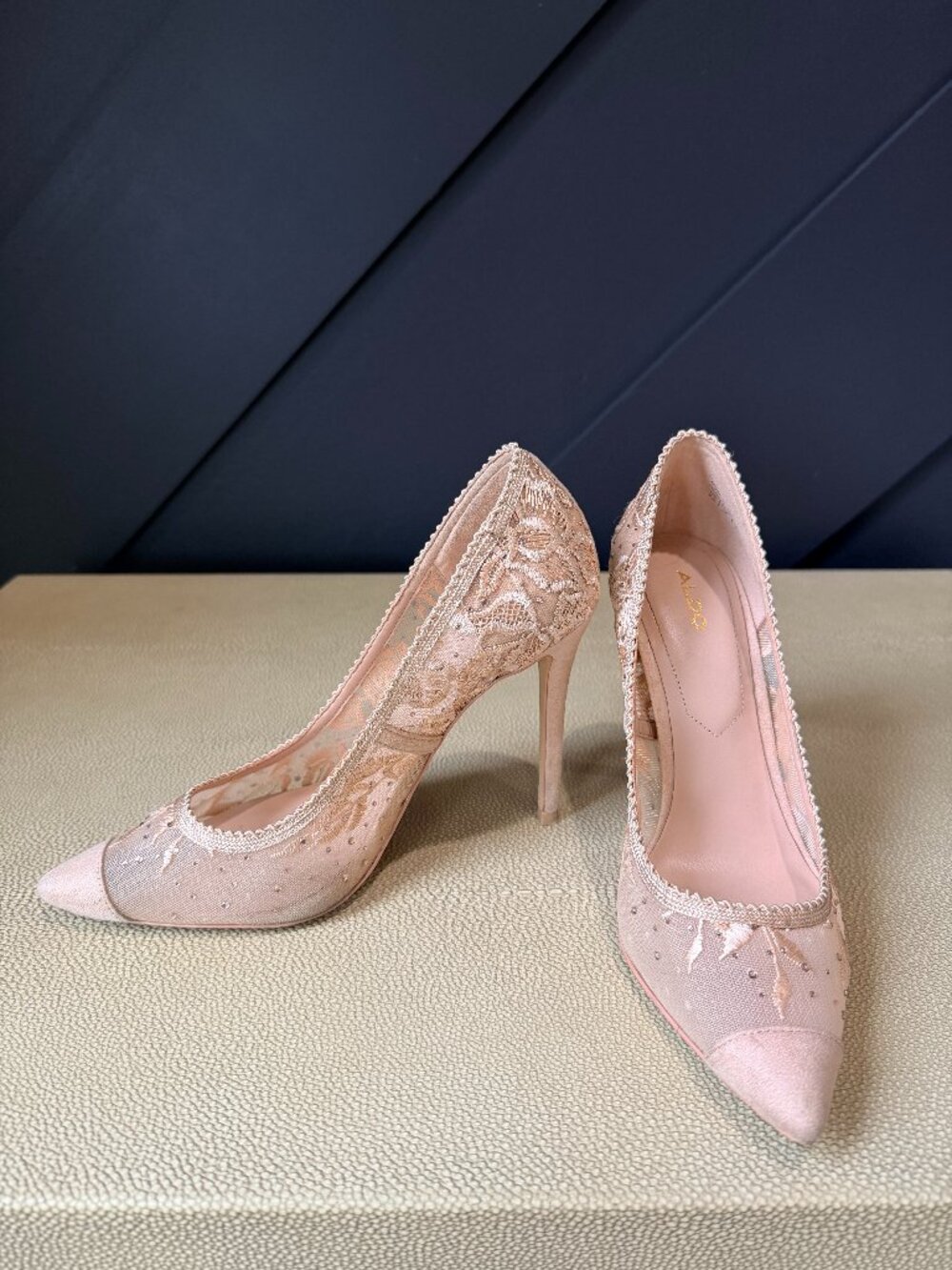 Aldo Nude Stilletto Heels w/ Rhinstone & Lace  Size 7.5